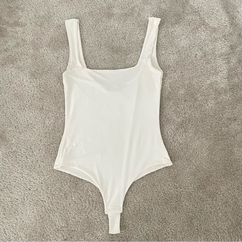 Pretty Little Thing Square Neck Bodysuit